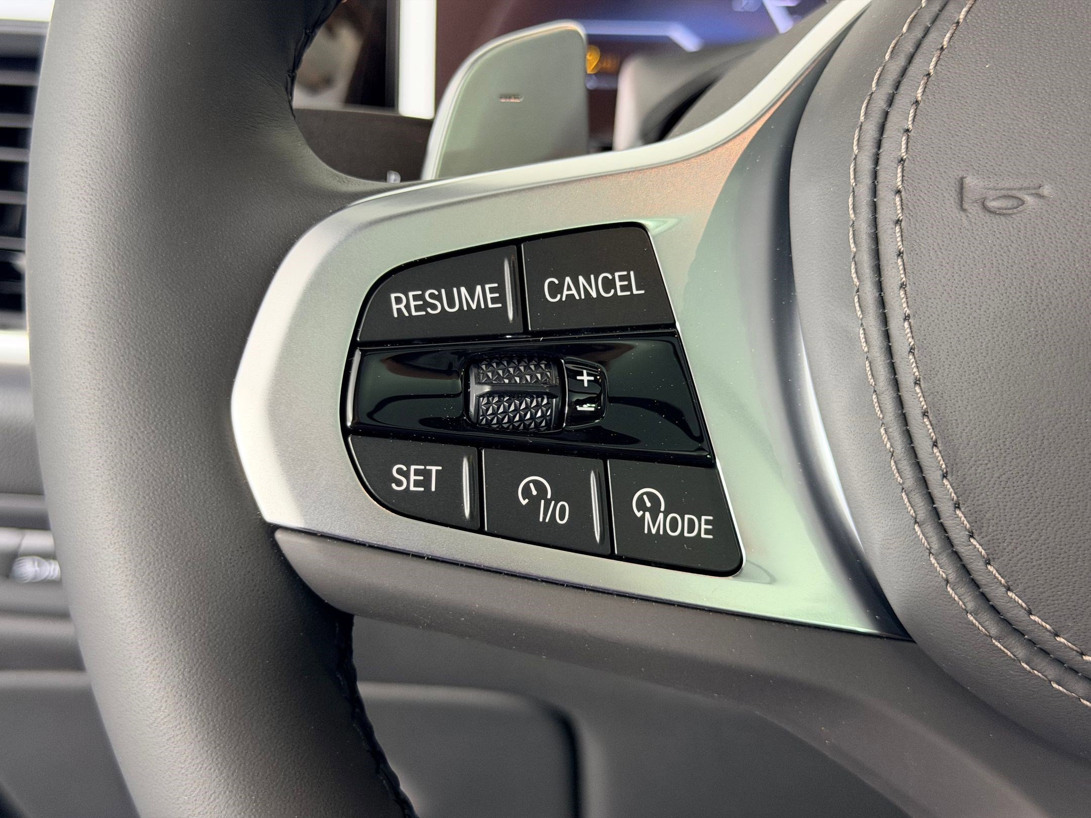 New 2026 BMW X5 xDrive40i w/ M Sport Package AWD/4WD image 16