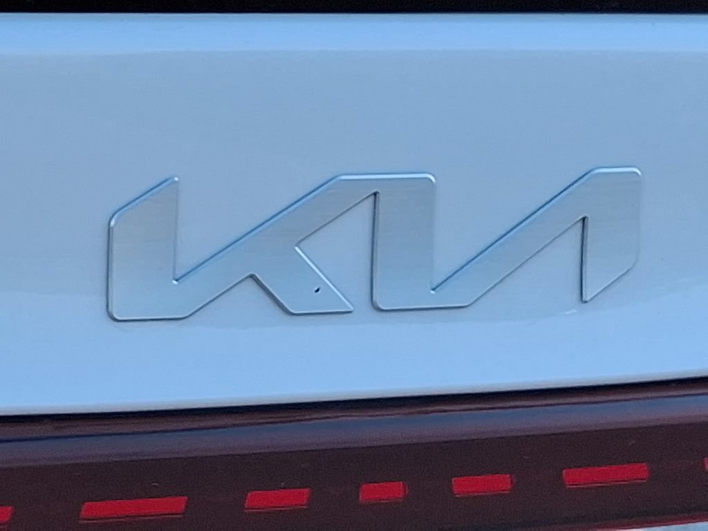 Certified 2023 Kia Forte GT FWD image 28