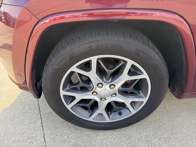 Used 2019 Jeep Grand Cherokee Overland image 14