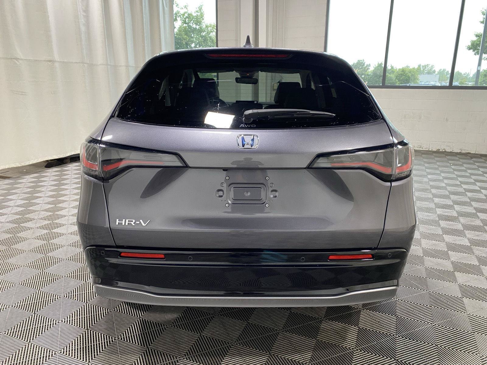 Used 2026 Honda HR-V EX-L image 6