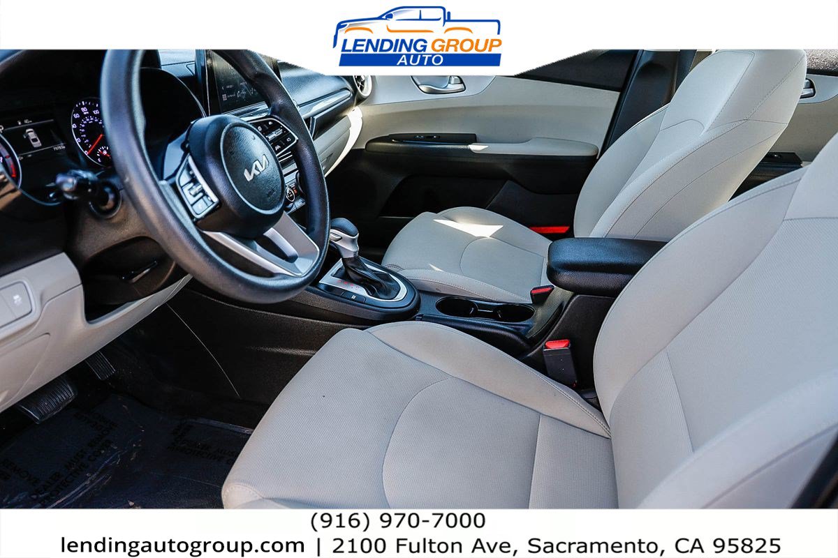 Used 2023 Kia Forte LXS w/ LXS Technology Package FWD image 18