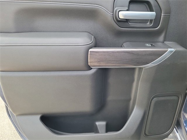 Certified 2020 Chevrolet Silverado 2500 LTZ w/ LTZ Plus Package image 11