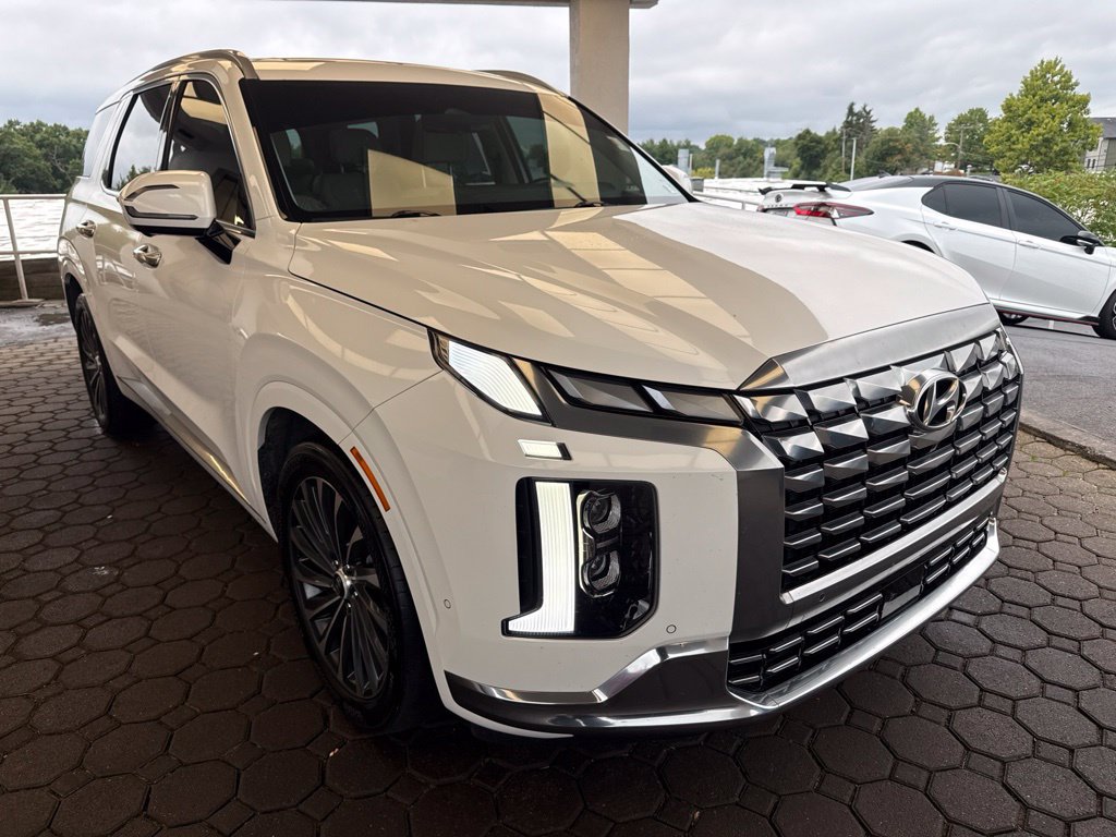 Used 2023 Hyundai Palisade Calligraphy AWD/4WD image 4