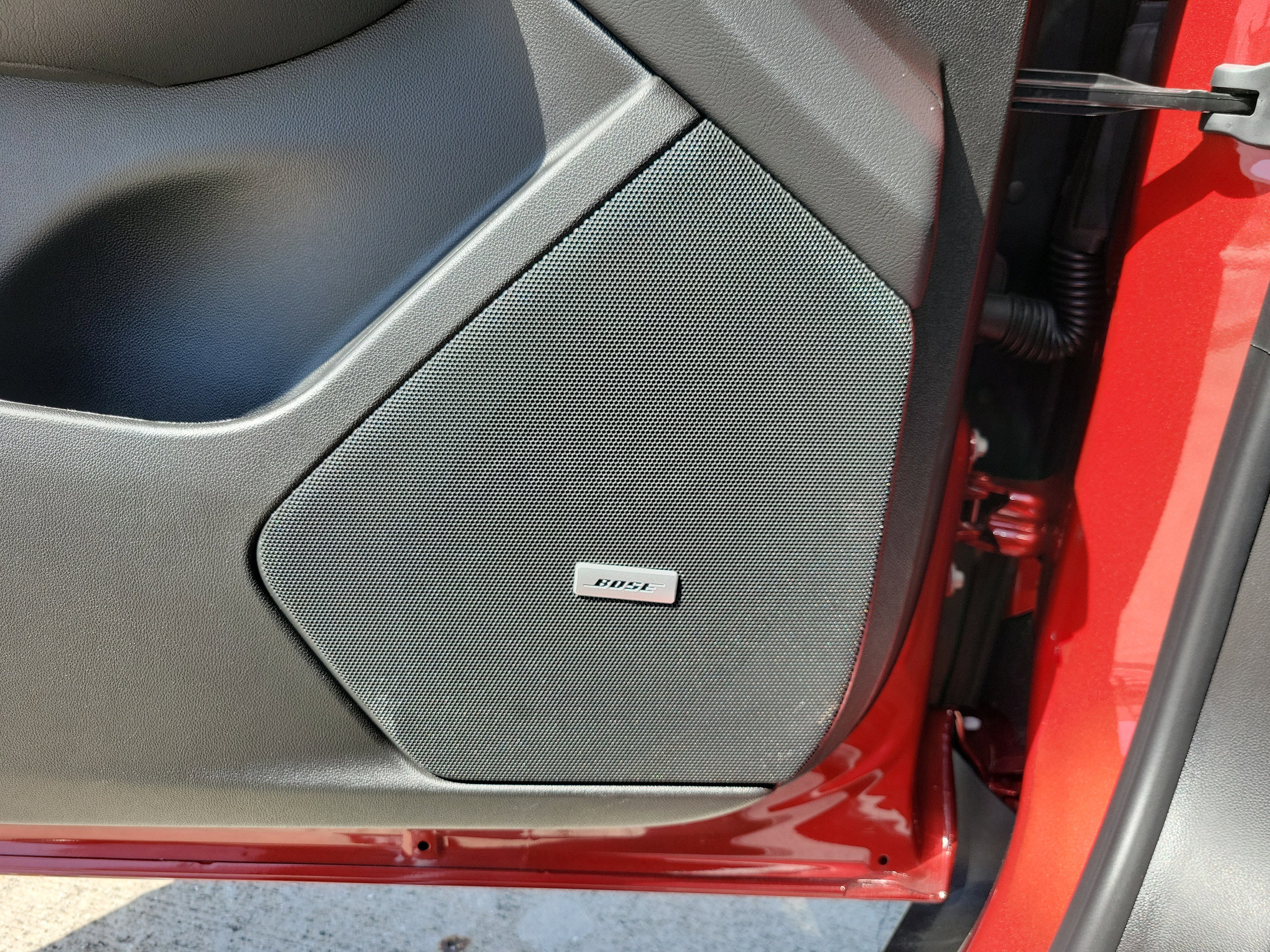 Certified 2025 Cadillac XT5 Premium Luxury w/ LPO, Floor Liner Package image 19