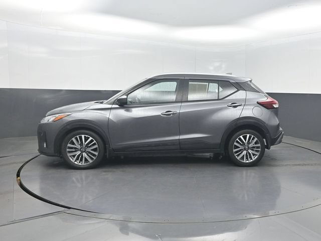Used 2023 Nissan Kicks SV FWD image 3