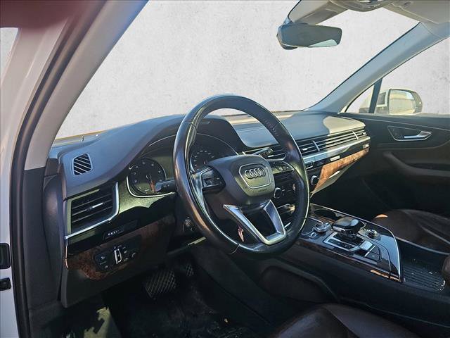 Used 2017 Audi Q7 3.0T Premium Plus image 9