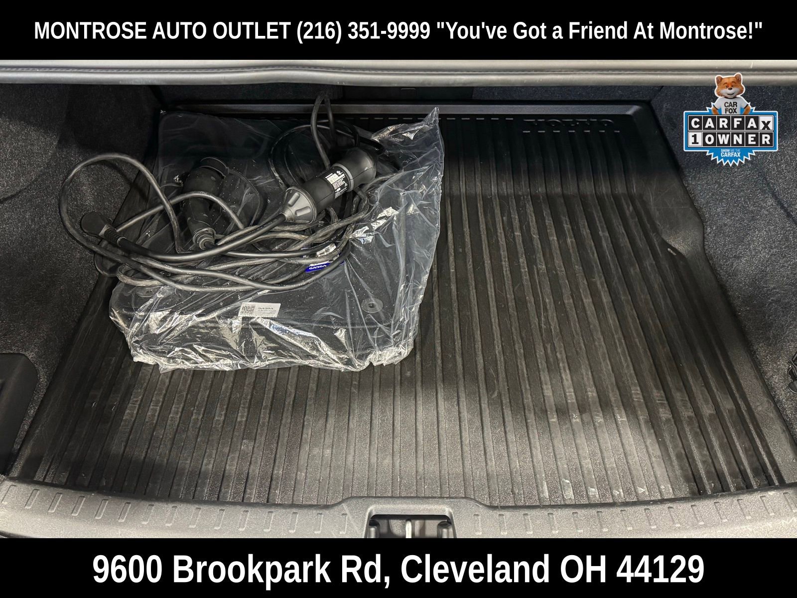 Used 2024 Volvo S60 T8 Ultimate w/ Climate Package image 41