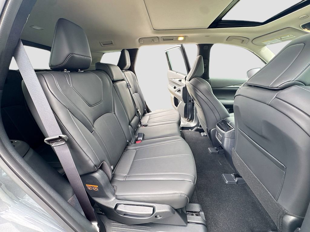 Certified 2026 INFINITI QX60 Luxe w/ Cargo Package image 31