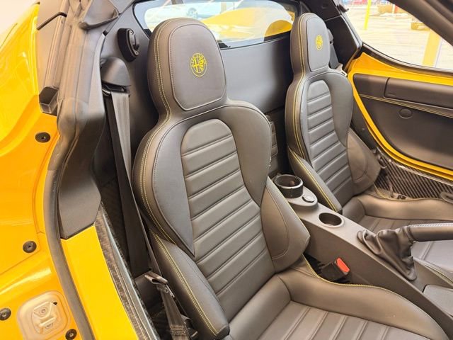 Used 2015 Alfa Romeo 4C Spider w/ Convenience Group image 25