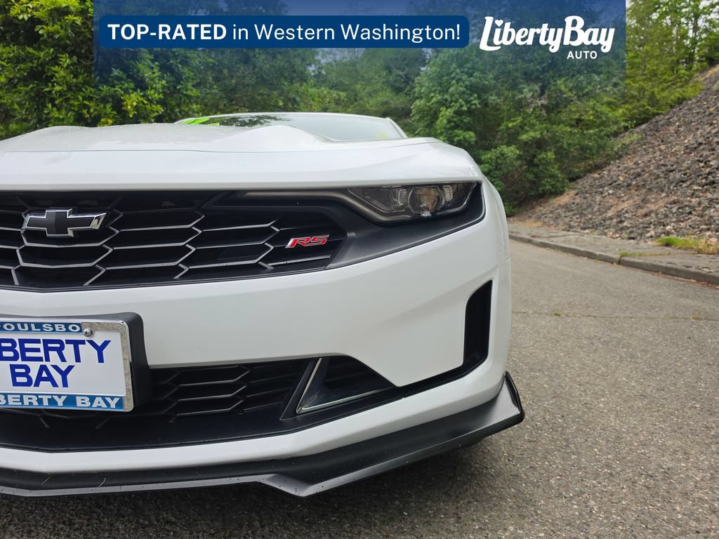 Used 2022 Chevrolet Camaro LT RWD image 10
