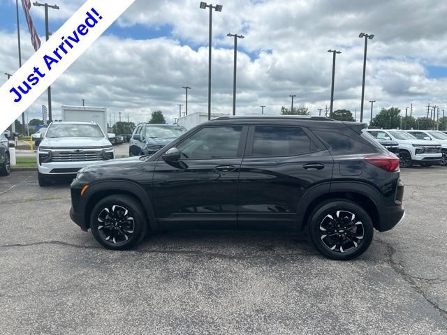 Used 2023 Chevrolet TrailBlazer LT AWD/4WD image 6