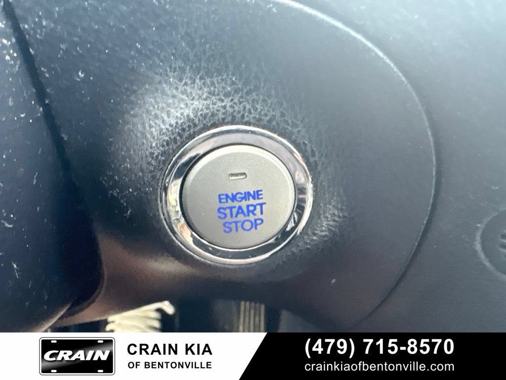Used 2011 Hyundai Genesis 4.6 RWD image 21
