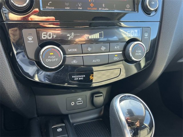 Used 2022 Nissan Rogue Sport SV w/ Technology Package image 34