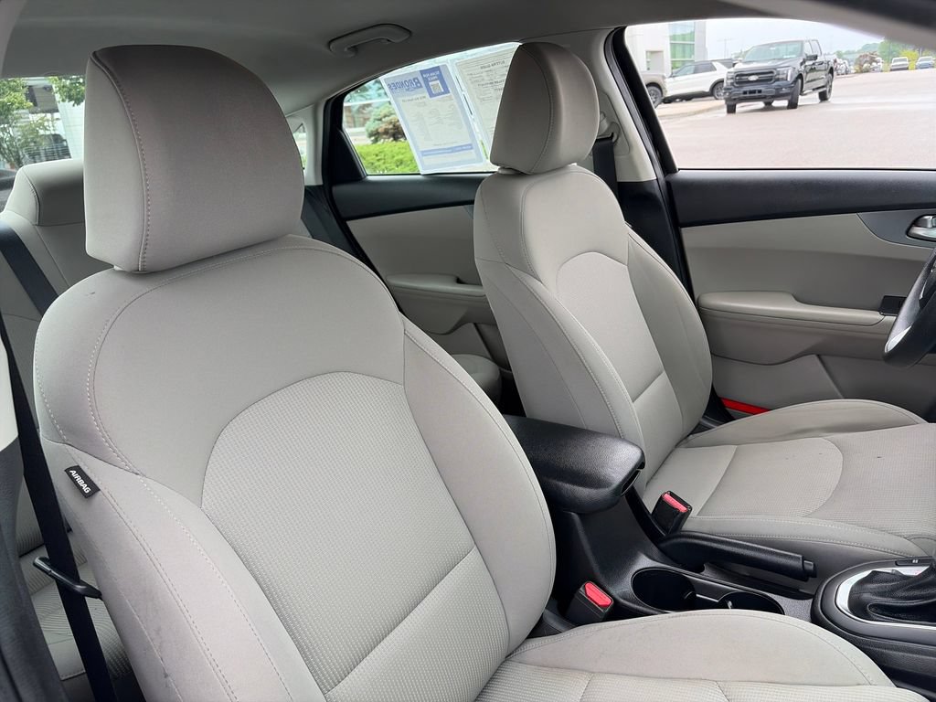 Used 2021 Kia Forte LXS FWD image 12