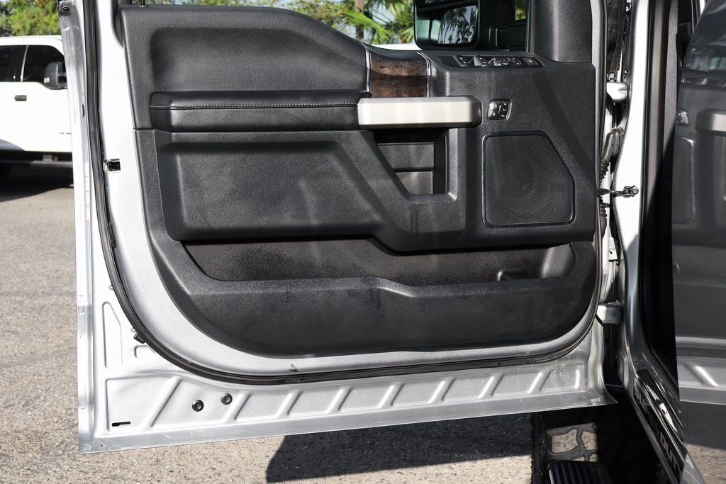 Used 2022 Ford F250 Lariat w/ Tremor Off-Road Package AWD/4WD image 18