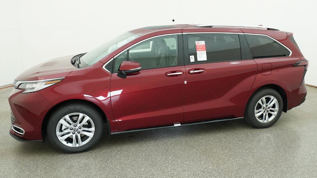 New 2026 Toyota Sienna Limited FWD image 5