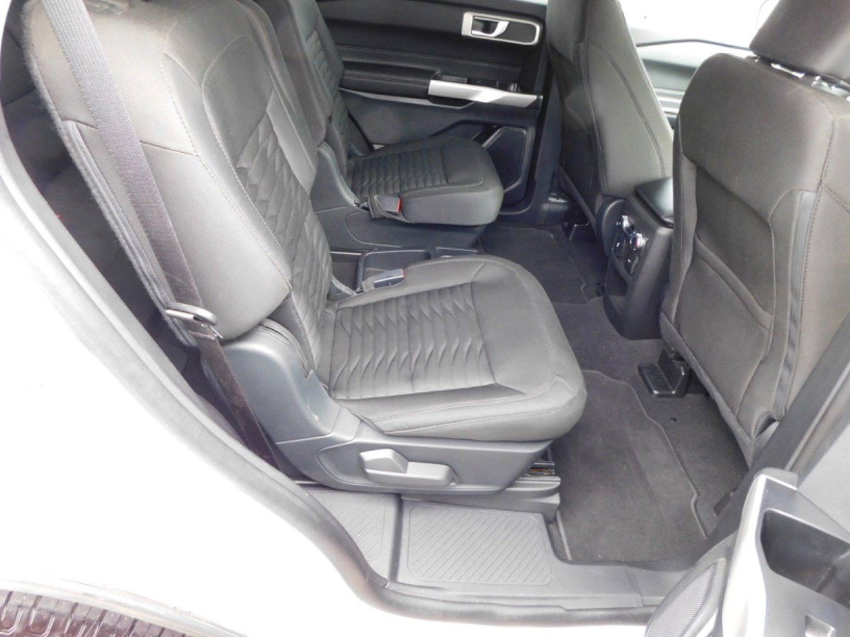 Used 2021 Ford Explorer XLT image 25