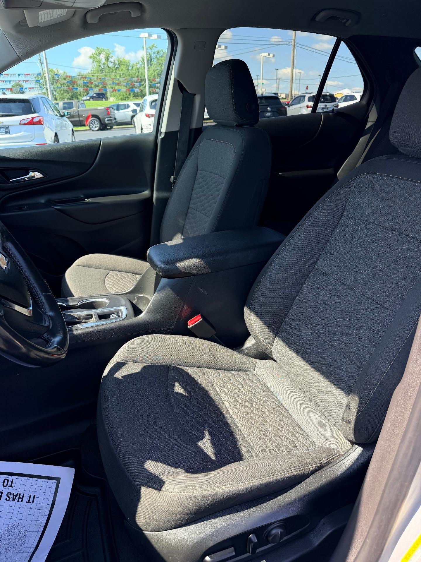 Used 2020 Chevrolet Equinox LT AWD/4WD image 12