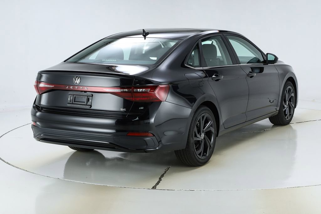 New 2026 Volkswagen Jetta SE FWD image 9