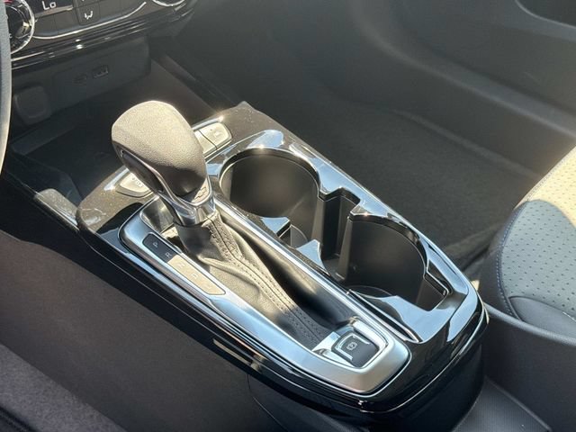 New 2026 Chevrolet Trax LT w/ Sunroof Package FWD image 28