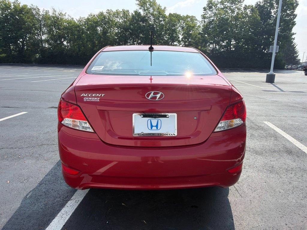 Used 2012 Hyundai Accent GLS FWD image 4