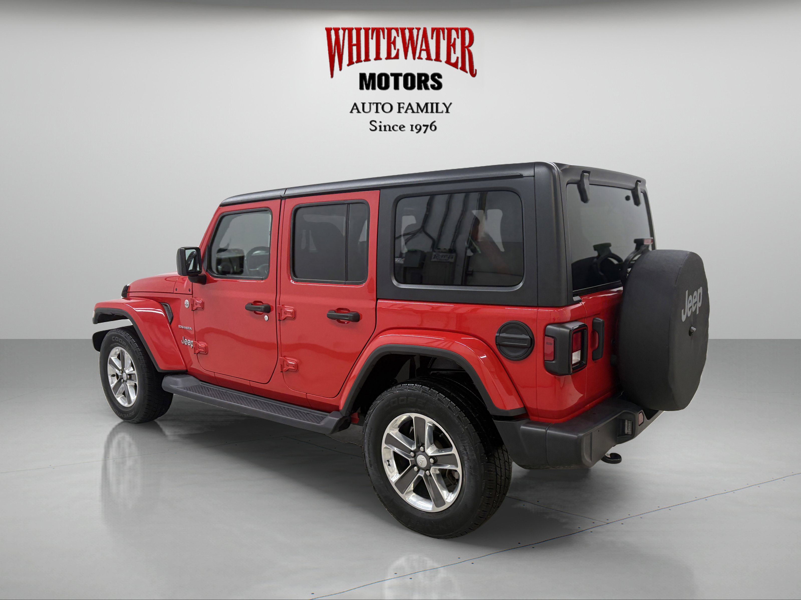 Used 2021 Jeep Wrangler Unlimited Sahara image 2