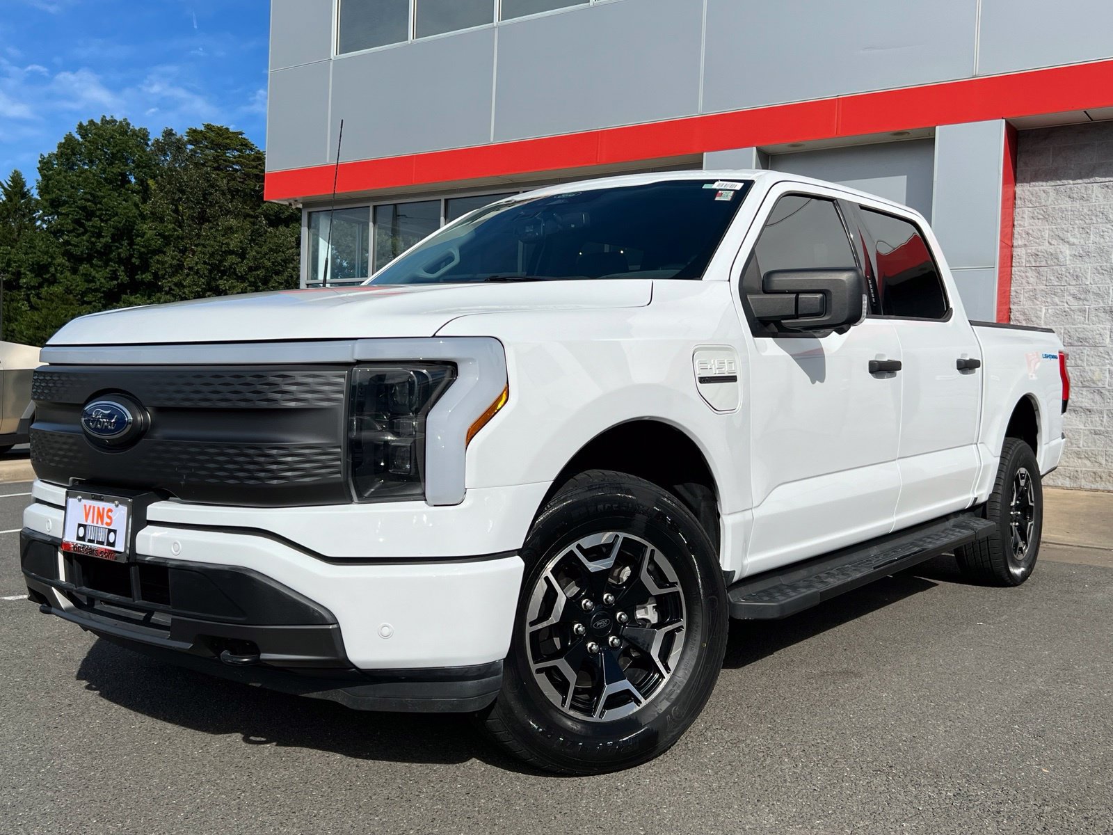 Used 2022 Ford F150 Lightning XLT w/ Tow Technology Package AWD/4WD image 5