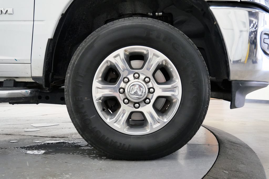 Used 2024 RAM 3500 Big Horn AWD/4WD image 35