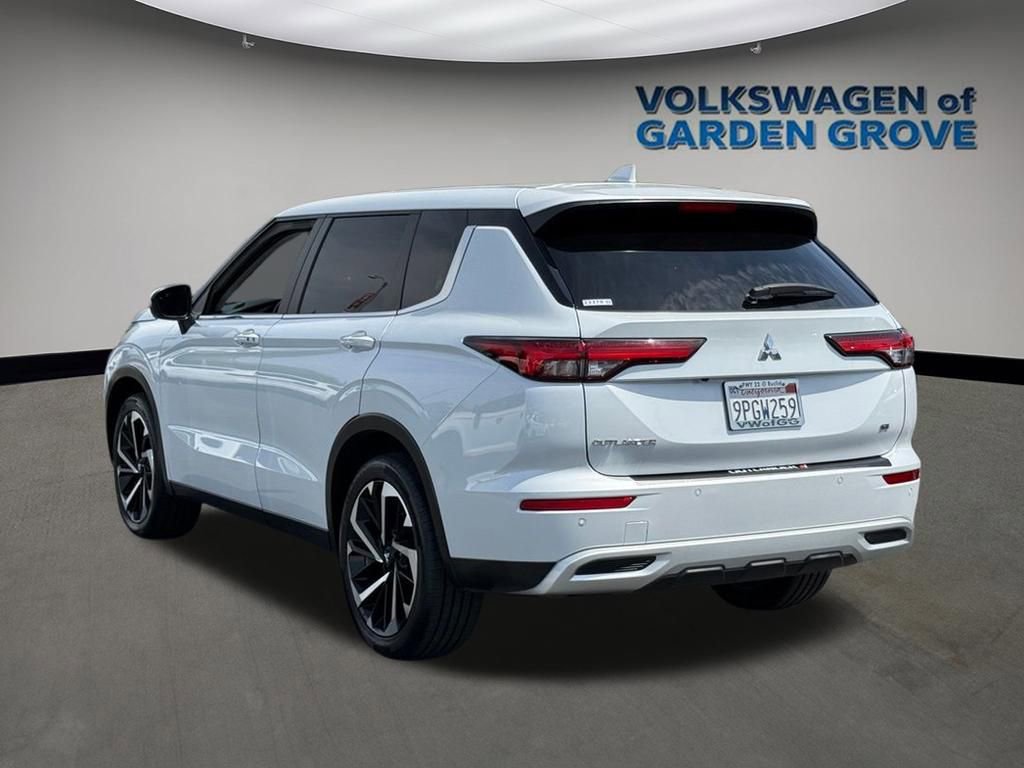 Used 2024 Mitsubishi Outlander FWD image 5