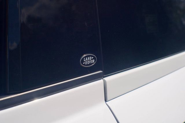 Used 2022 Land Rover Defender 90 S image 10