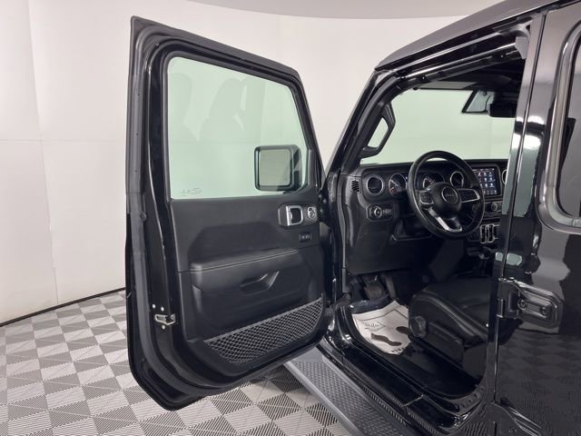 Used 2021 Jeep Wrangler Unlimited Sahara image 17