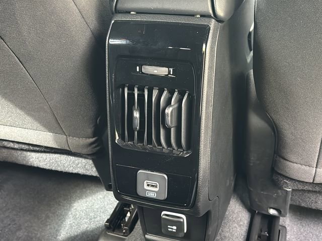 Certified 2024 Jeep Compass Sport image 42