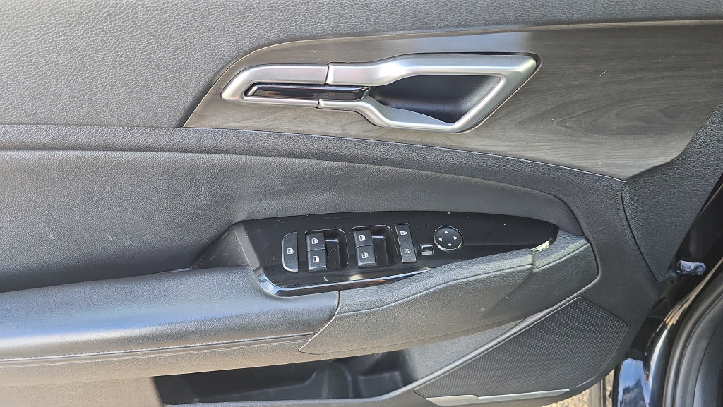 Used 2023 Kia Sportage X-Line AWD/4WD image 16