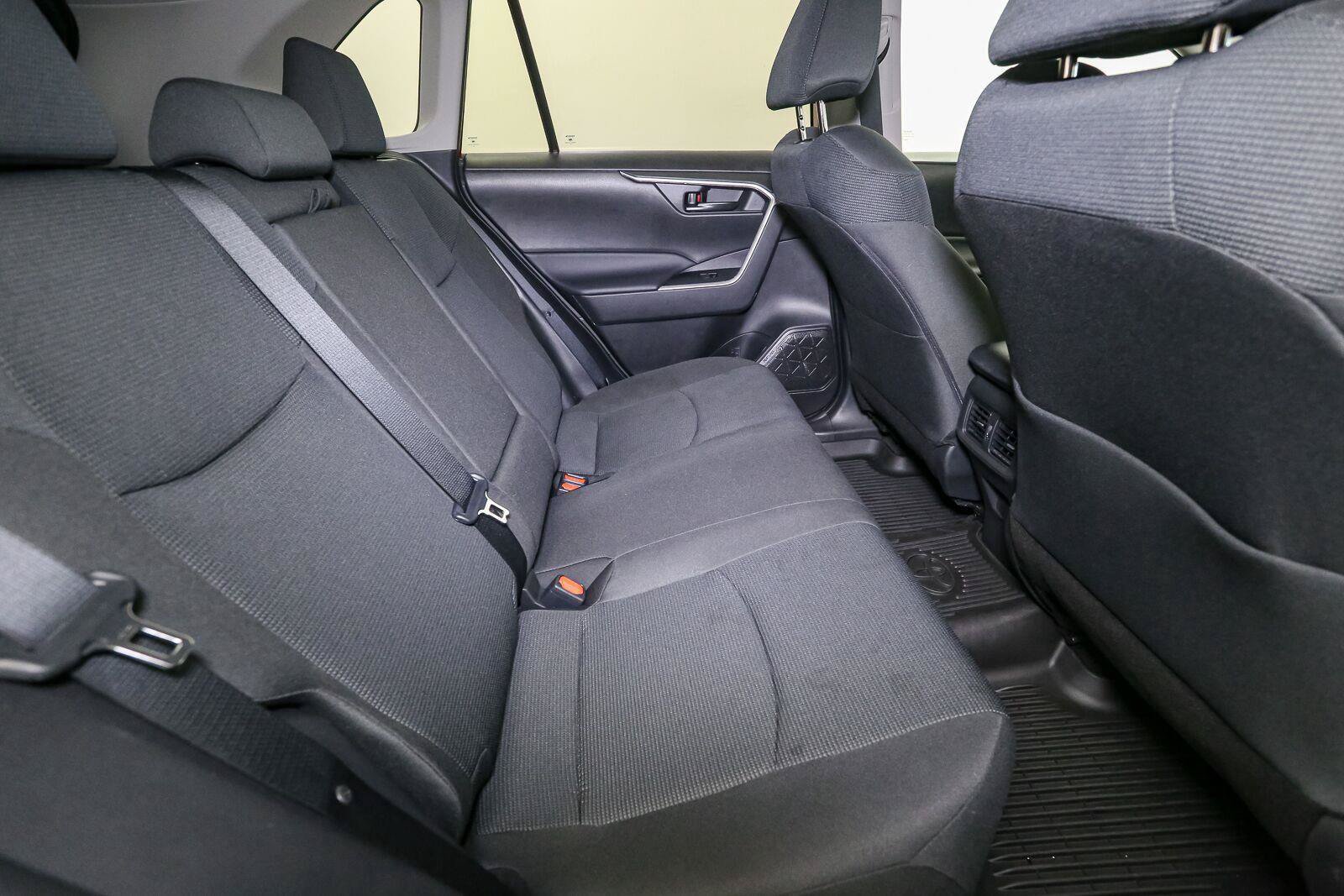 Used 2023 Toyota RAV4 LE FWD image 18