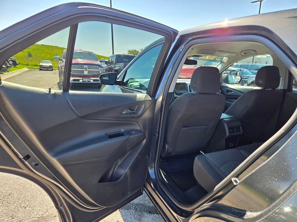 Used 2019 Chevrolet Equinox LT FWD image 24