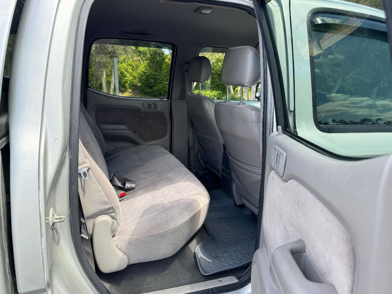 Used 2001 Toyota Tacoma PreRunner RWD image 13