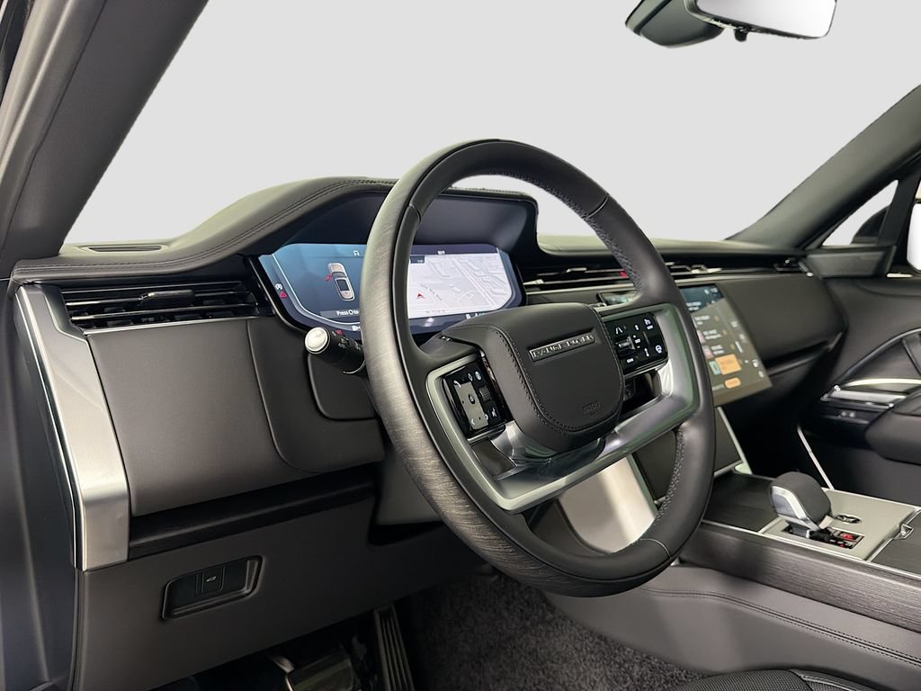 Used 2026 Land Rover Range Rover Long Wheelbase Autobiography AWD/4WD image 9