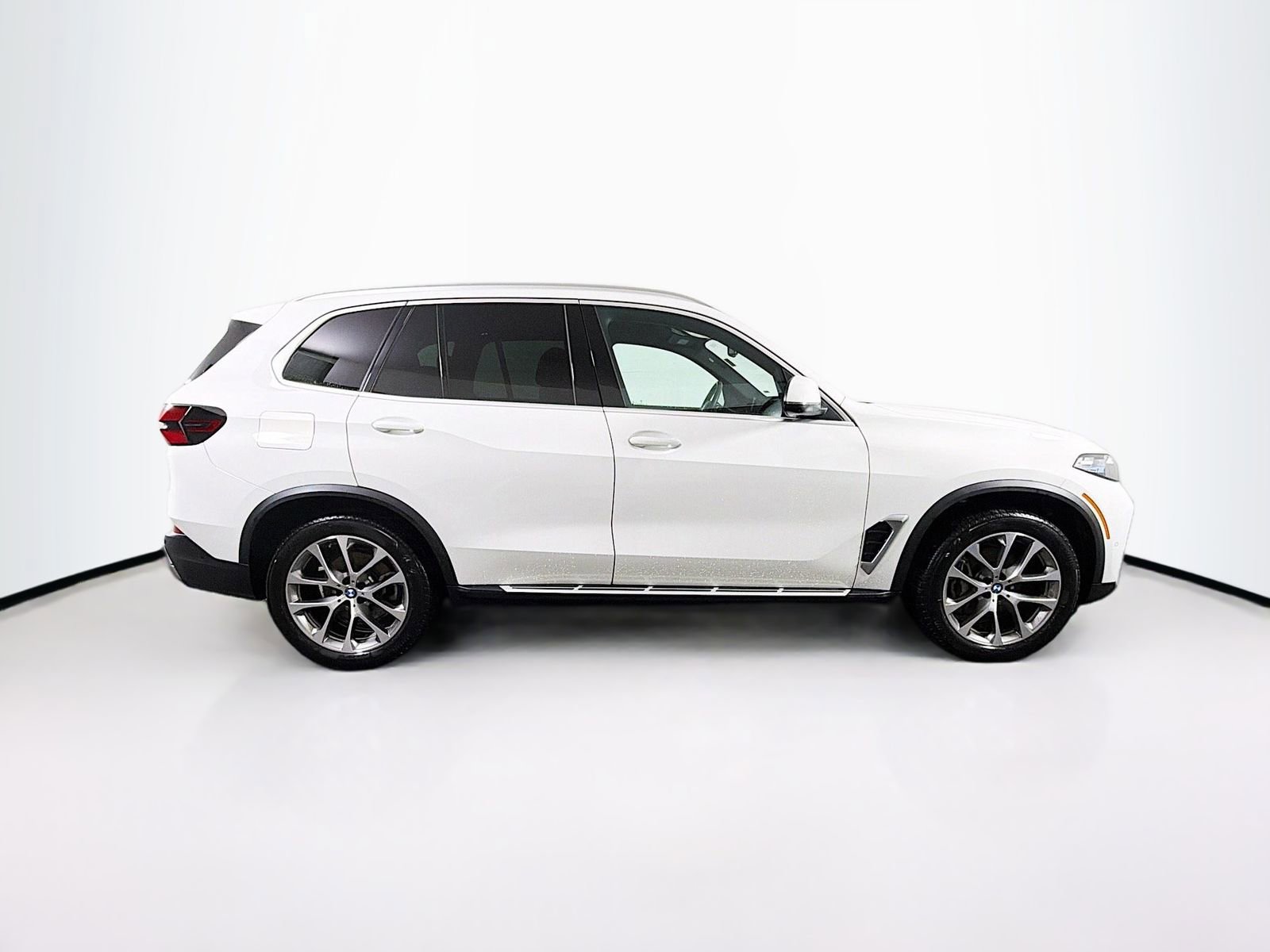 Used 2026 BMW X5 xDrive40i AWD/4WD image 8