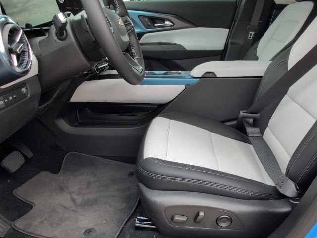 New 2026 Chevrolet Equinox EV LT w/ Active Safety Package 3 FWD image 12