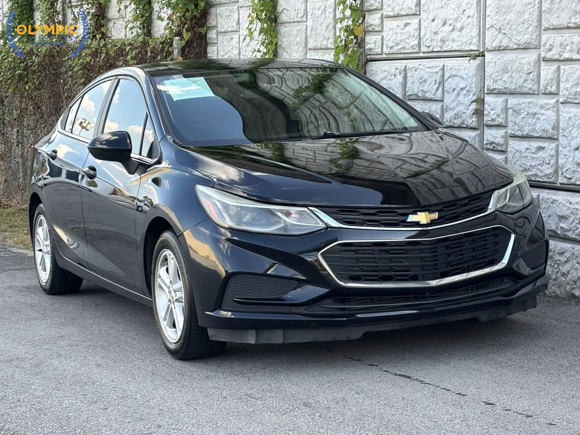 Used 2018 Chevrolet Cruze LT image 3