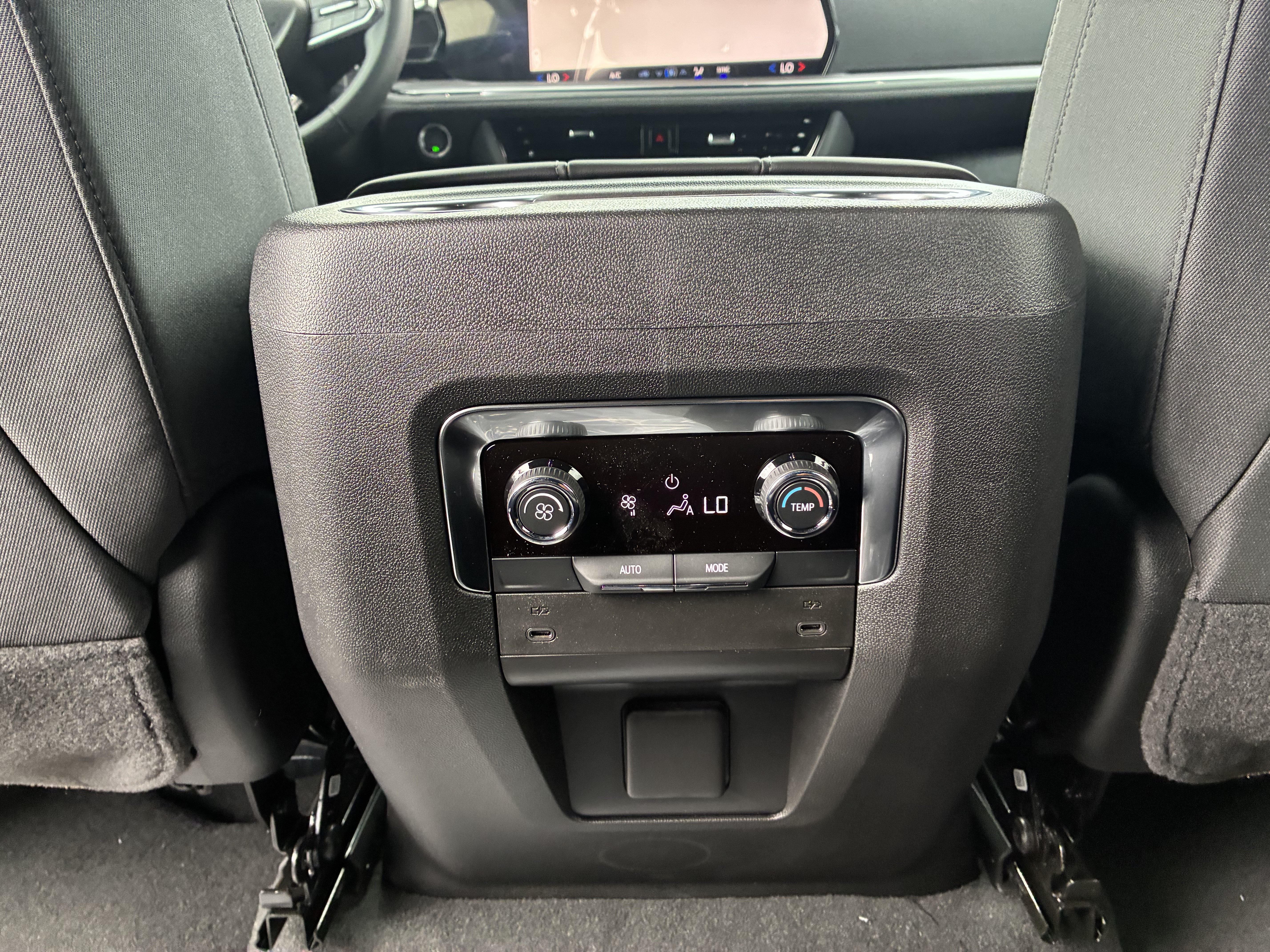 New 2027 Chevrolet Suburban LS w/ Max Trailering Package RWD image 15