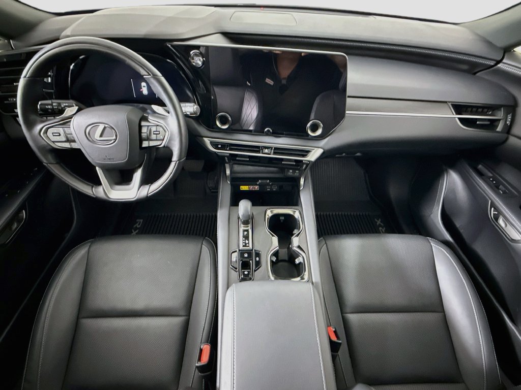 Used 2026 Lexus RX 350 Premium w/ Accessory Package (2T) FWD image 13