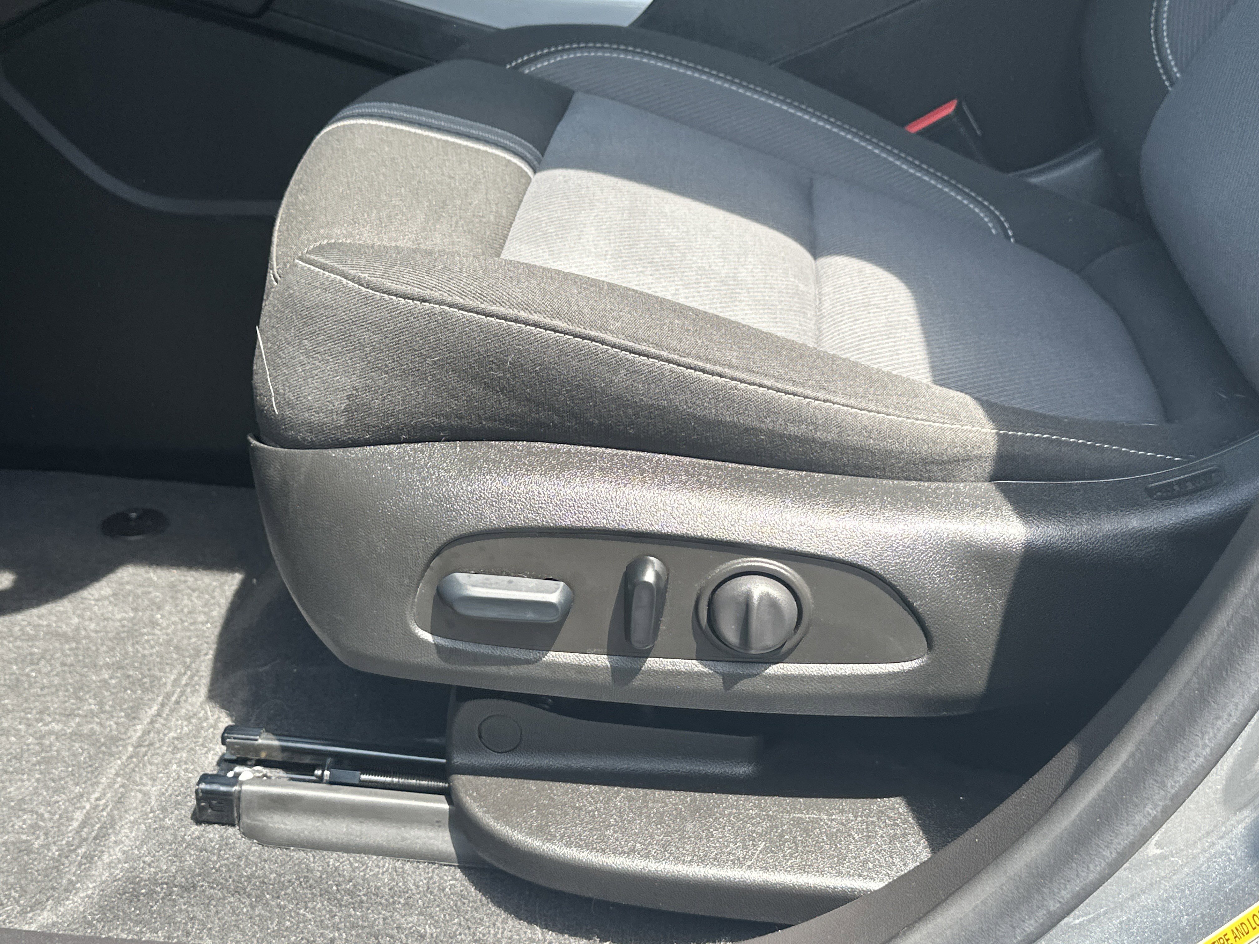 Used 2023 Chevrolet Blazer LT w/ Convenience Package image 10