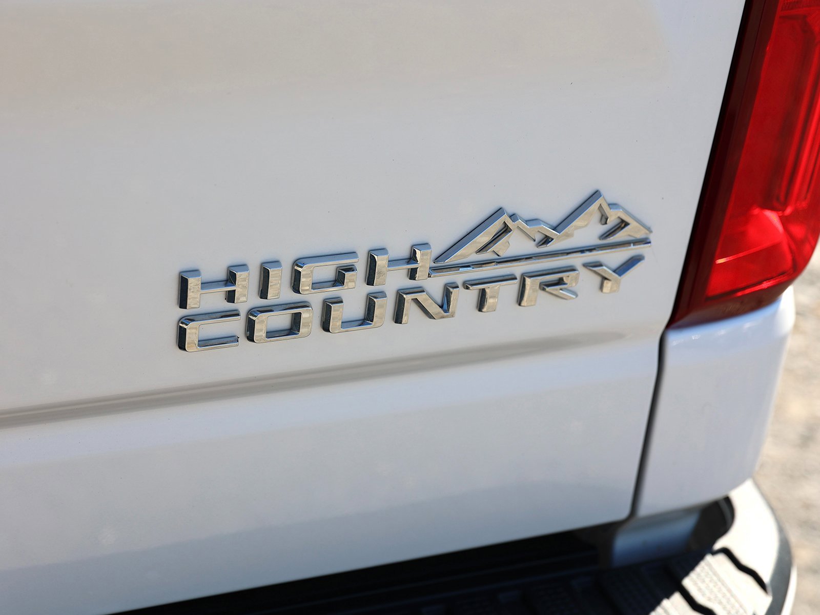 Certified 2023 Chevrolet Silverado 1500 High Country w/ Z71 Off-Road Package image 13