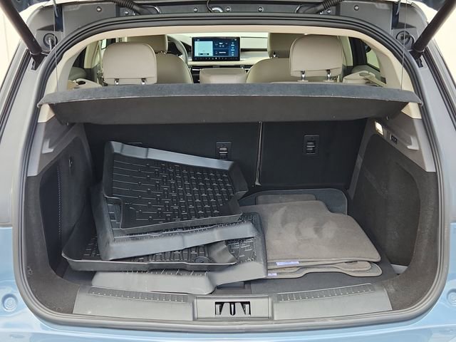 Used 2024 Lincoln Corsair AWD w/ Equipment Group 102A image 17