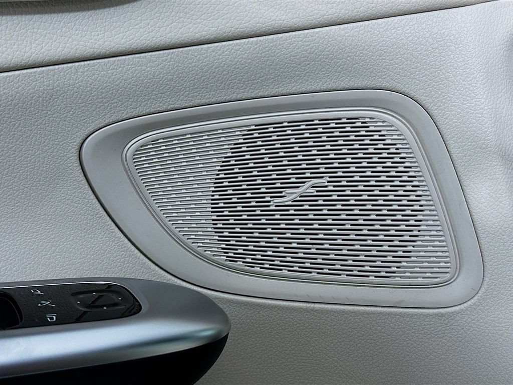 Used 2022 Mercedes-Benz C 300 Sedan image 20