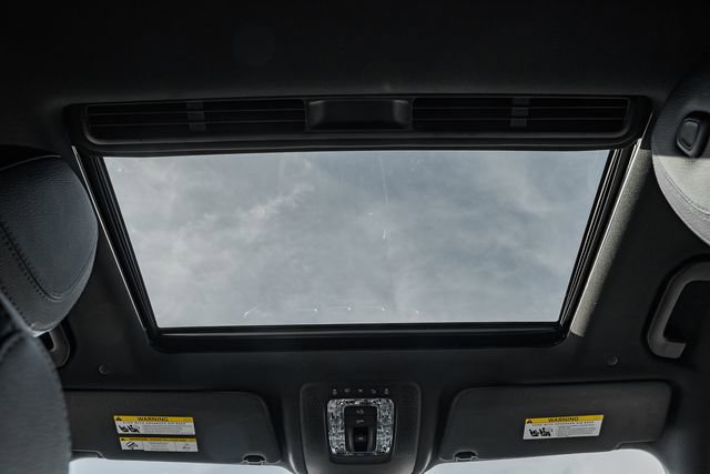 Used 2024 Mercedes-Benz GLE 450e 4MATIC image 32