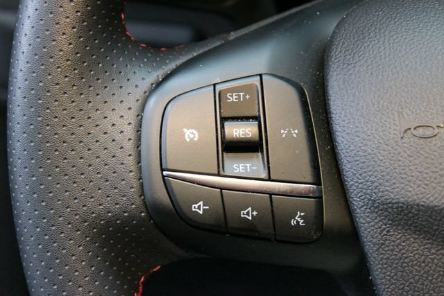 Used 2025 Ford Escape ST-Line AWD/4WD image 22