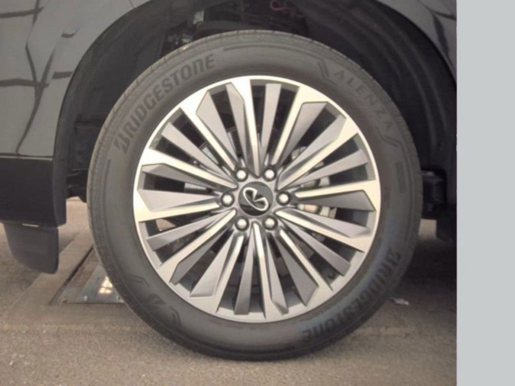 Used 2025 INFINITI QX80 Luxe AWD/4WD image 21
