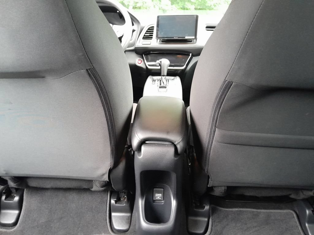 Used 2018 Honda HR-V EX image 28